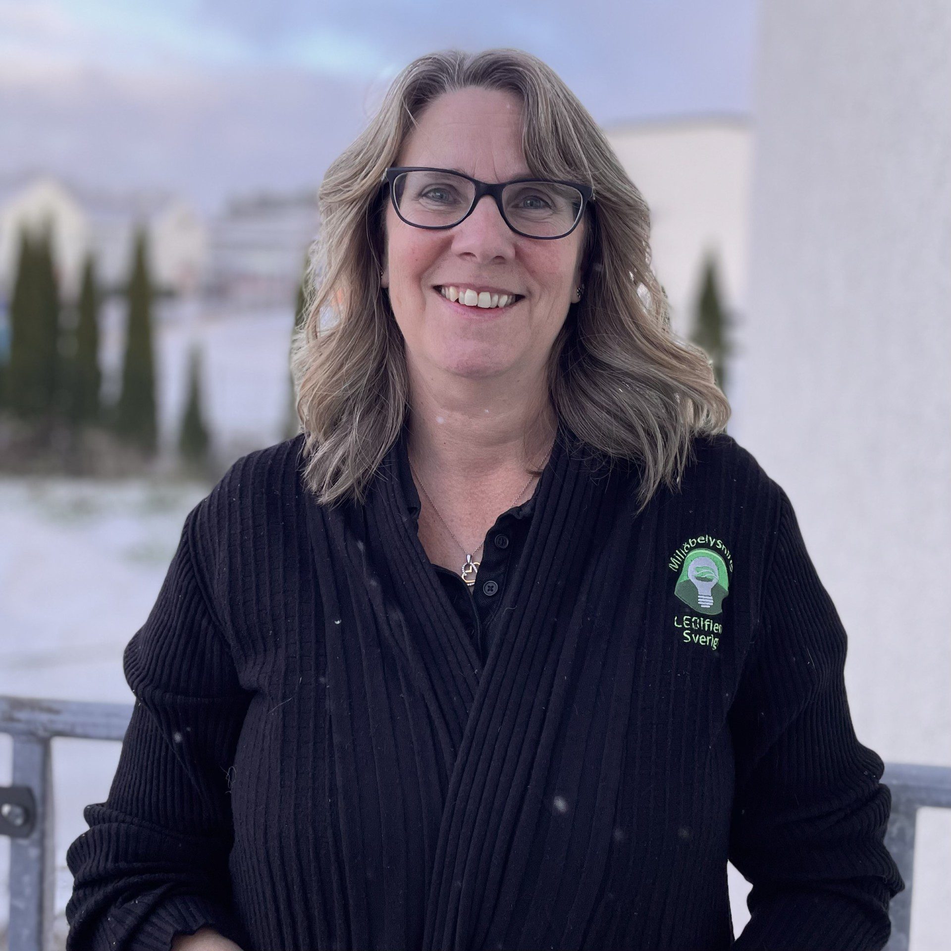 Ekonomi & Leveranser
073-397 36 35
susanne@miljobelysning.nu